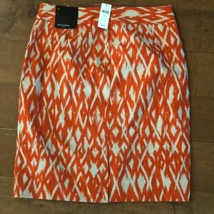 Banana Republic Pencil Skirt, Size 4 NWT!